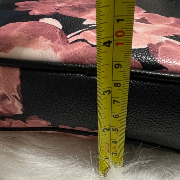 Victoria’s Secret Floral Crossbody Bag – Black & Pink - Picture 7 of 7